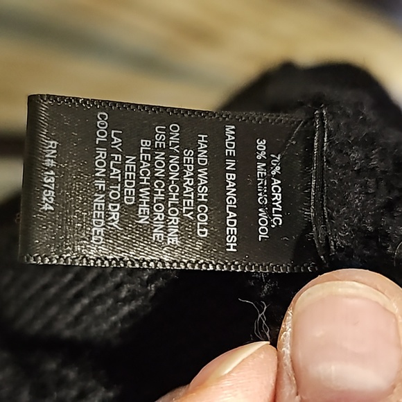 Cable knit Sweater Dress, size Small/ Medium - Picture 5 of 5